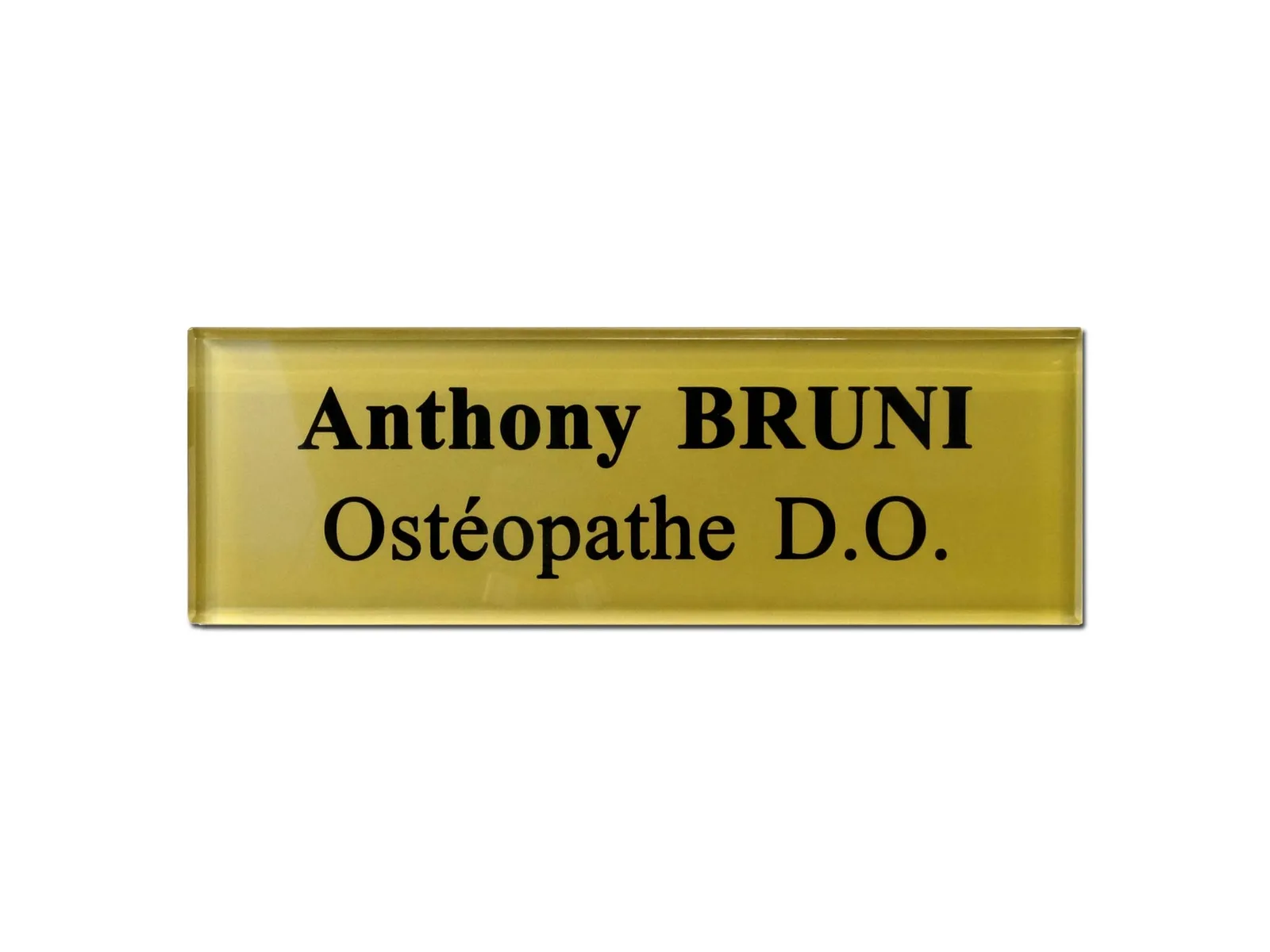 Identifier sa boîte aux lettres avec une plaque